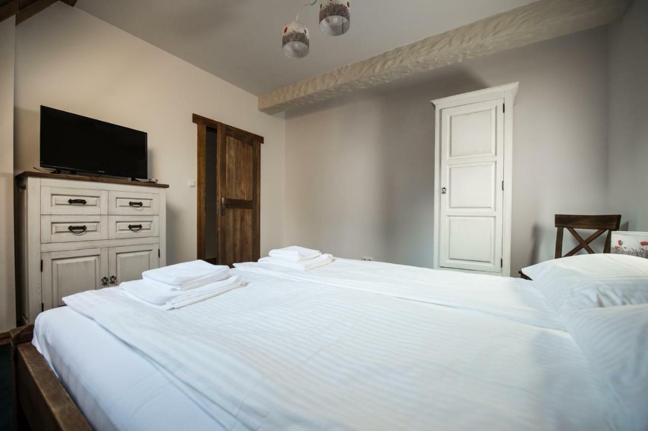 Dwor U Papuga Apartment Ruciane-Nida Bagian luar foto