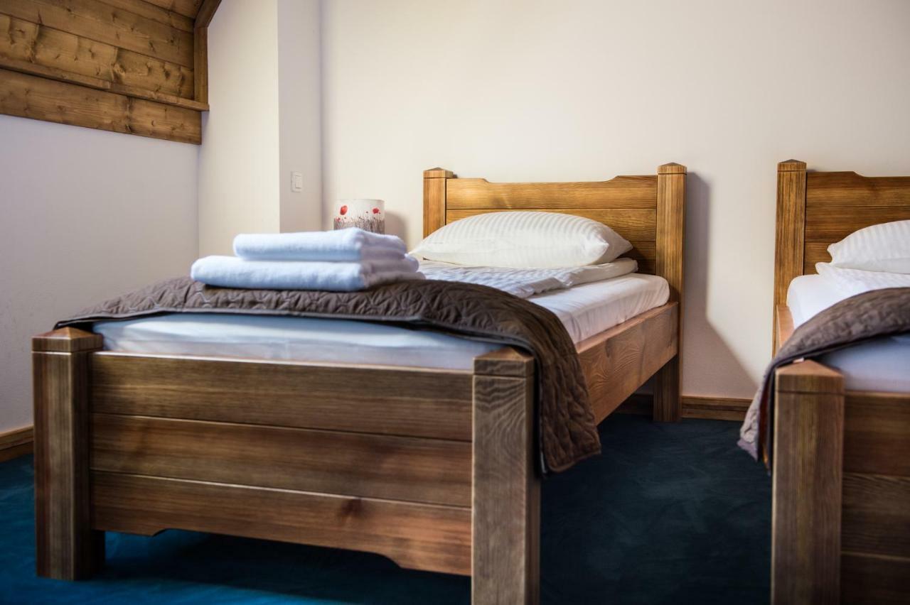 Dwor U Papuga Apartment Ruciane-Nida Bagian luar foto